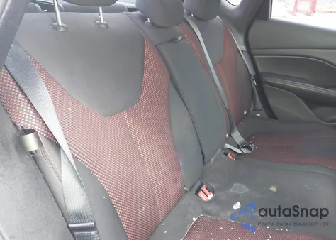 2016 Dodge Dart Sxt z USA, uszkodzony, nr VIN 1C3CDFBBXGD516182